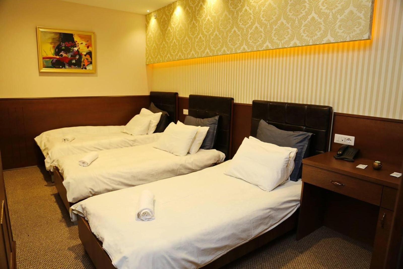 Hotel Ok 프리즈렌 외부 사진